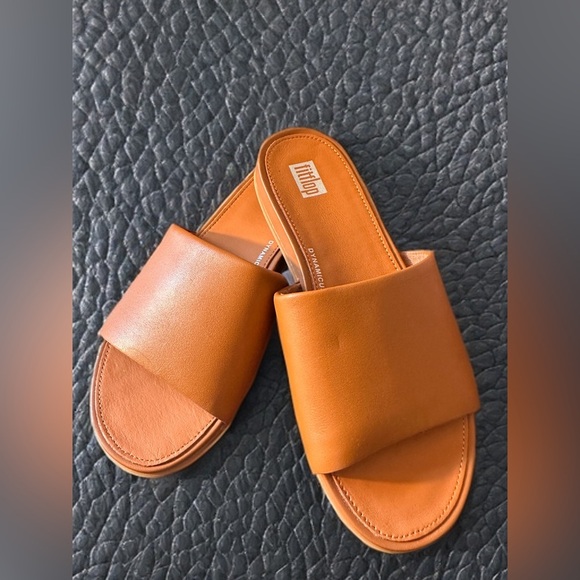 NWT Women's Gracie Leather Pool Slides Mule Color: Brown Size 5 - Picture 5 of 14